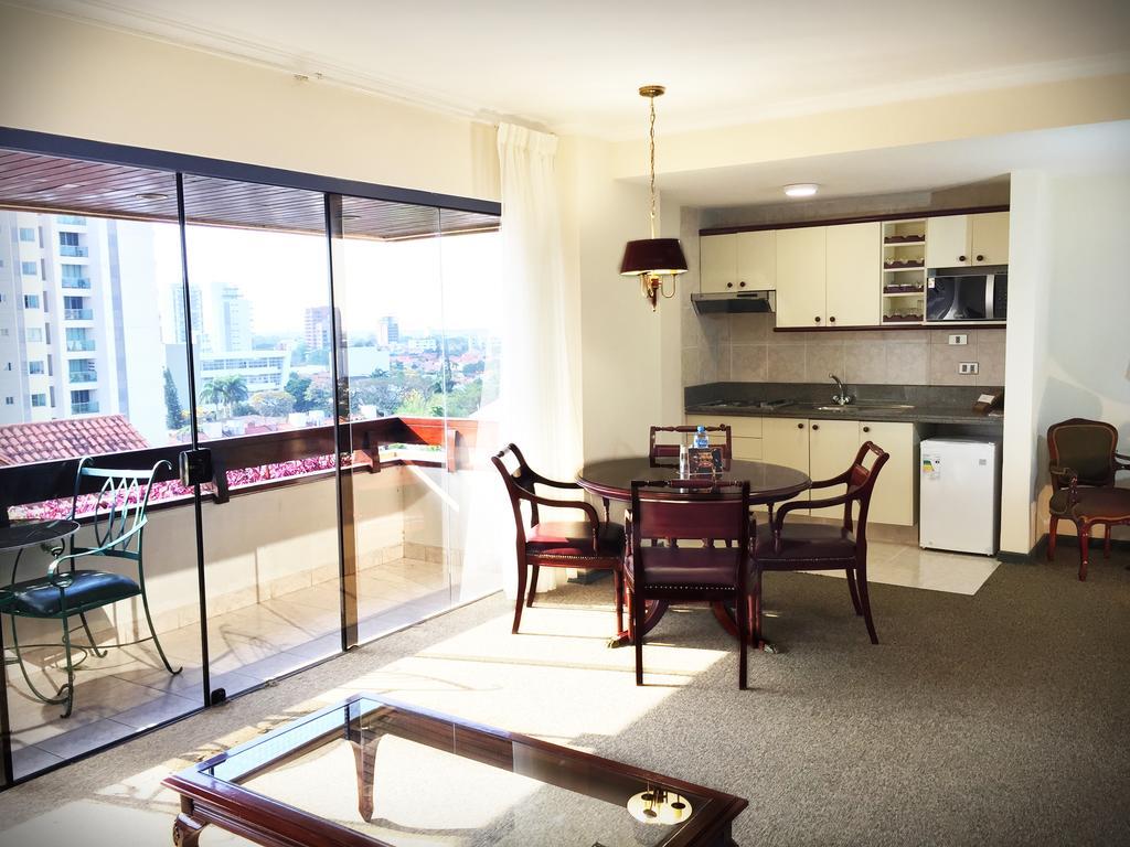 Apart Hotel Toborochi Санта Крус де ла Сиера Екстериор снимка