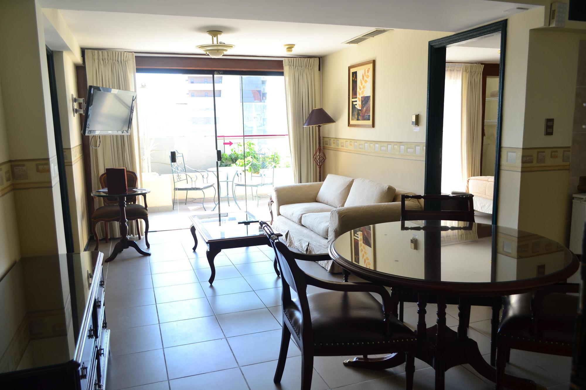 Apart Hotel Toborochi Санта Крус де ла Сиера Екстериор снимка